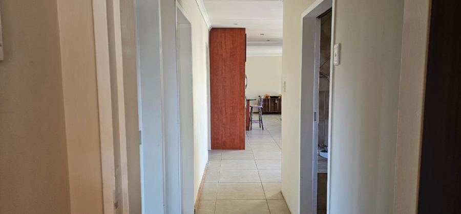 4 Bedroom Property for Sale in Brandwag Free State